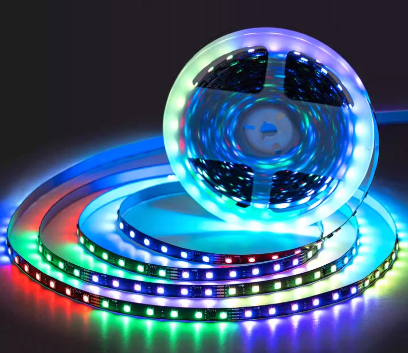 Tira LED Digital RGB IC 24V DC - 14W/m SMD5050 - 60 LED/m - IP20 Interior - 5 Metros